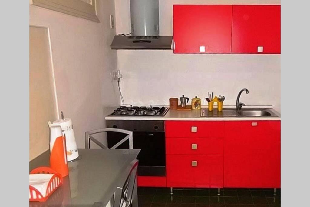 Three Rooms Near Central Station Catania Eksteriør billede